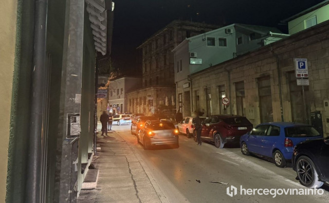 Sudar dva automobila u Mostaru zaustavio promet