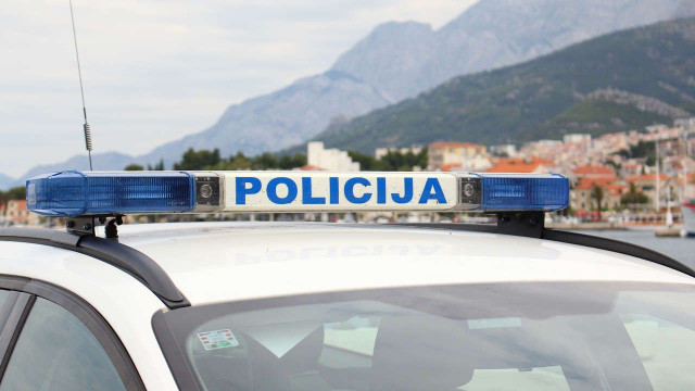 Makarska: Gurnuo u more muškarca koji je nosio majicu Crvene zvezde