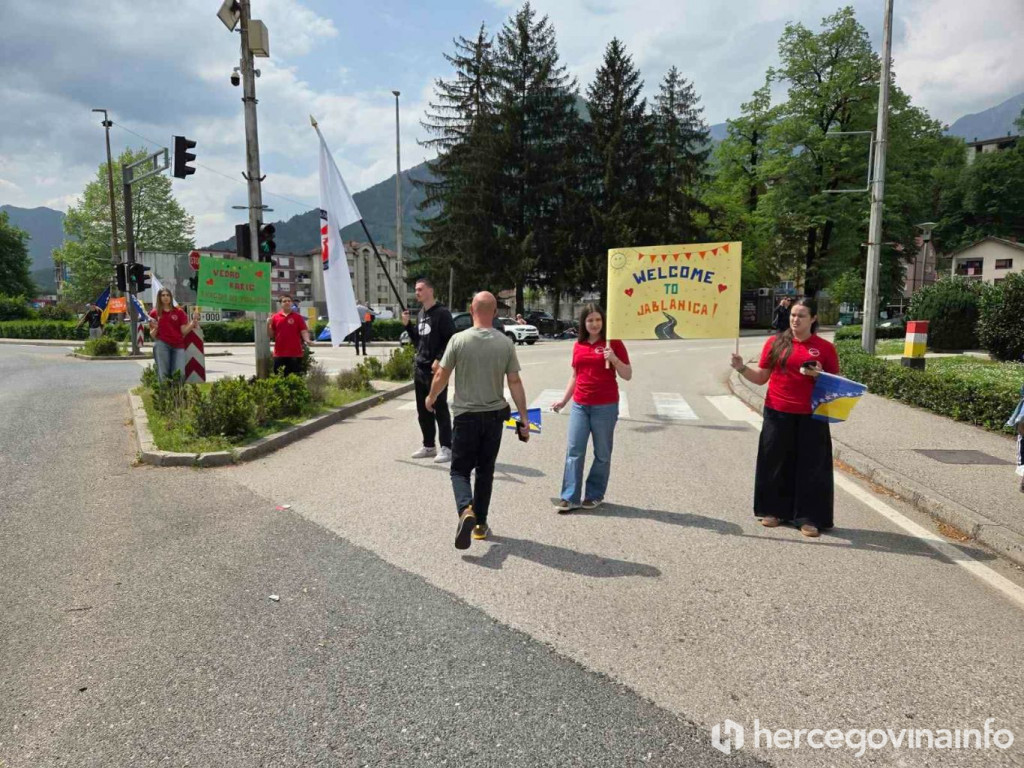 Transparent iz Jablanice za sudionike utrke Tour the BiH 