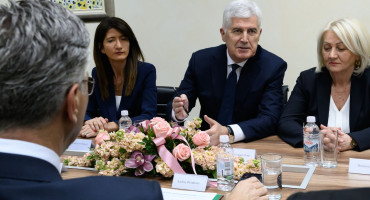 Darijana Filipović, Dragan Čović i Brojana Krišto 