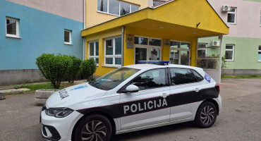 Dojave o bombi bomba škola škole