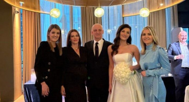 Ljubo Ćesić Rojs na vjenčanju kćeri