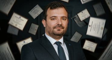 mladen bebek diplome