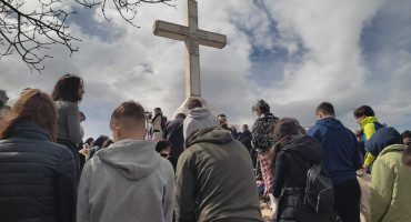Veliki petak u Međugorju, Križevac, Križni put