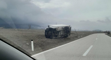 Vjetar zatvorio promet za teretna vozila između Livna i Bosanskog Grahova