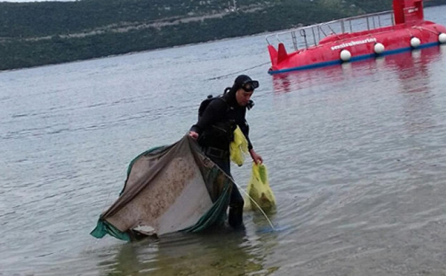 Pridružite se čišćenju podmorja u Neumu