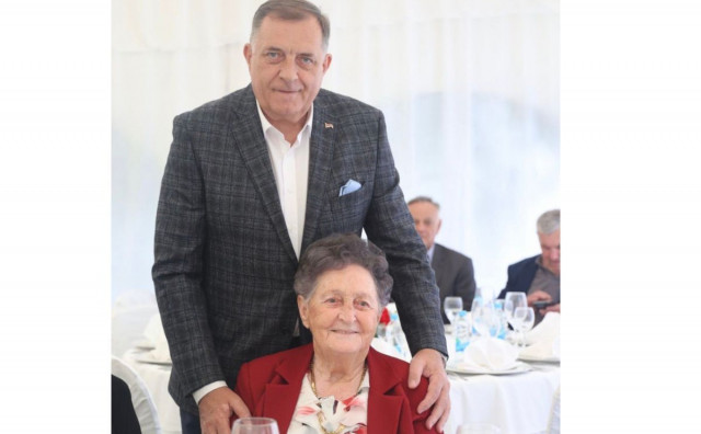 Preminula majka Milorada Dodika: 'Zbogom, majko, bila si moja snaga i utjeha'