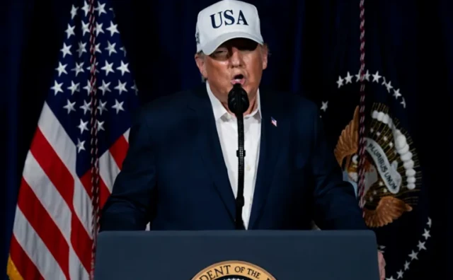 Donald Trump će se izvanredno obratiti naciji