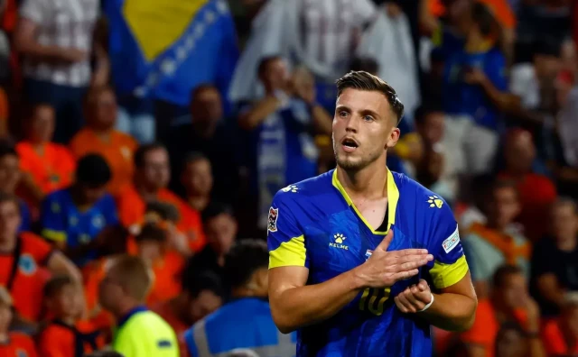 Demirović plaća rundu za 60.000 navijača Stuttgarta nakon povijesnog plasmana BiH na SP