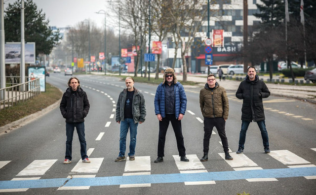 Letu štuke izbacili novi singl kao uvod u novi album