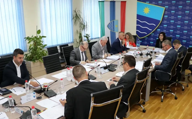 Dug HNŽ-a 69 milijuna KM, za Zračnu luku Mostar izdvojeno 500.000 KM