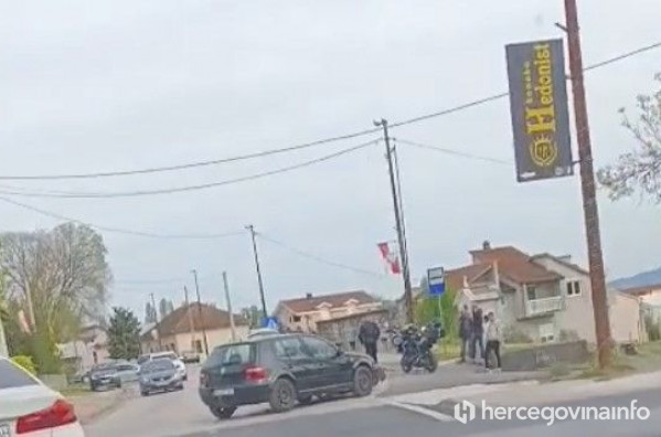 Automobil i motocikl sudarili se u Grudama