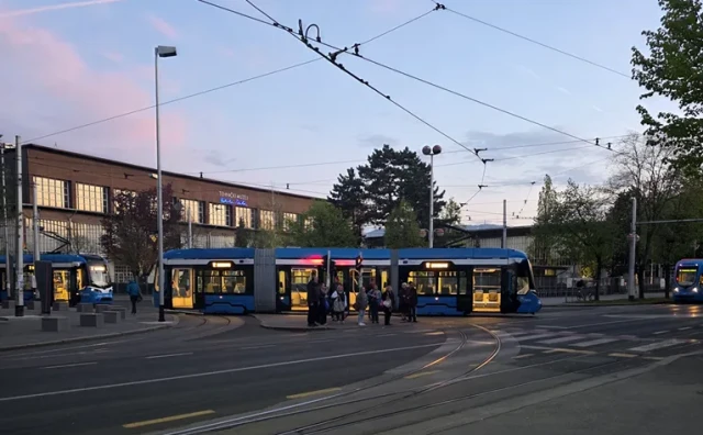 Tramvaj u Zagrebu iskočio iz tračnica