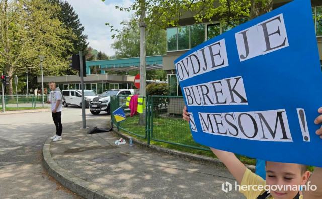 'Ovdje je burek s mesom!': Dječak iz Jablanice ukrao show na Tour of BiH