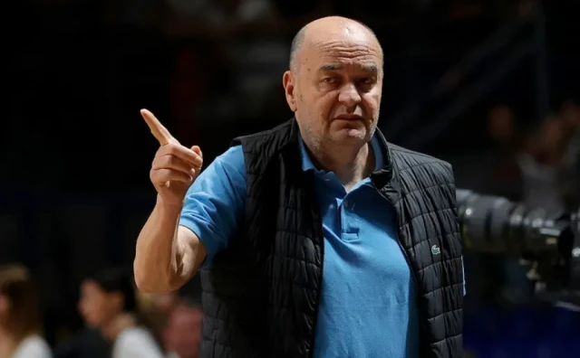 Preminuo Duško Vujošević, legendarni košarkaški trener