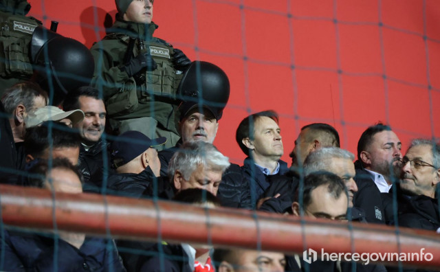 Sergej Barbarez i stožer stigli na gradski derbi u Mostaru
