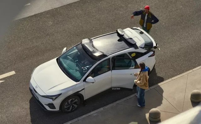 Tvrtka Mate Rimca objavila kako je u Zagrebu od danas krenula prva robotaksi usluga u Europi