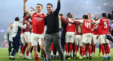 Arsenal je prvak Engleske

