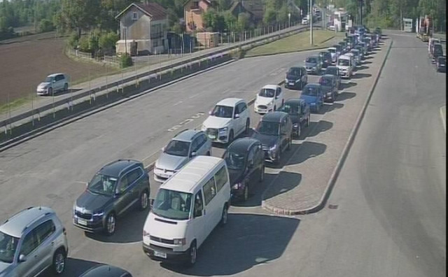 BIHAMK upozorava na gužve na granicama. Savjetuje izbjegavanje pravca Mostar – Sarajevo