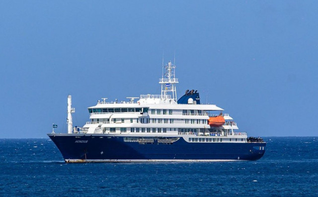 Kruzer MV Hondius