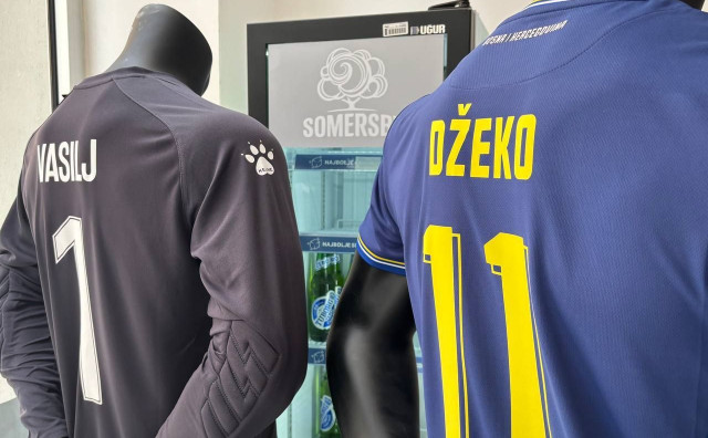 Nogometna reprezentacija BiH dres