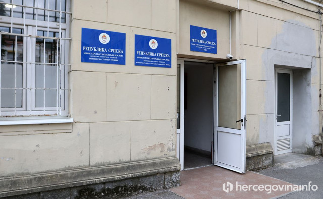 Ušao u policijsku postaju u Trebinju pa nožem prijetio policajcu