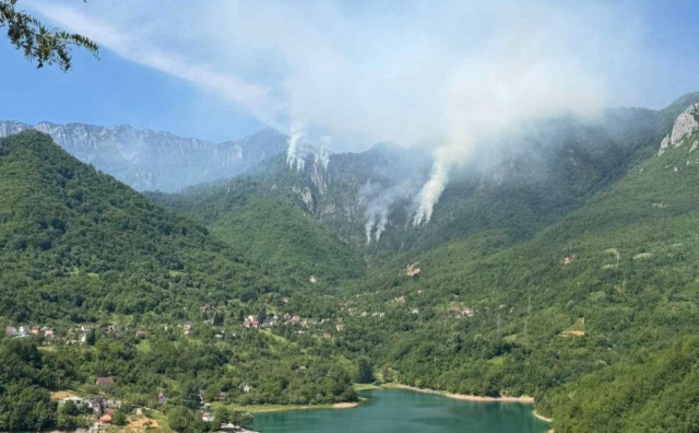 Još uvijek aktivan požar kod Jablanice
