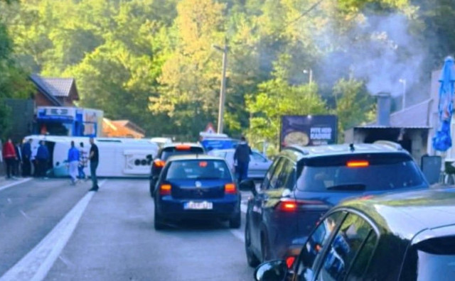 Potpuno obustavljen promet na M-17 između Jablanice i Konjica