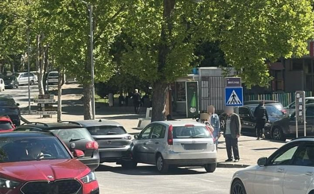 Promet se odvija jednom trakom u Čitluku zbog prometne nezgode