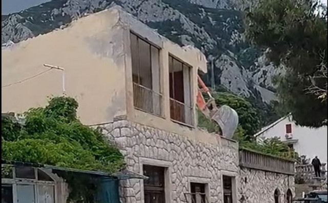 Ruši se nekadašnje mostarsko dječje odmaralište u Gradcu