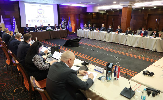 Direktori policija regije i Europe u BiH raspravljaju o cyber kriminalu, trgovini ljudima ...