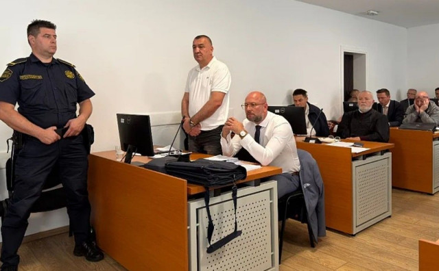 Sedam policajaca optuženo za podvođenje maloljetnica u Tuzli