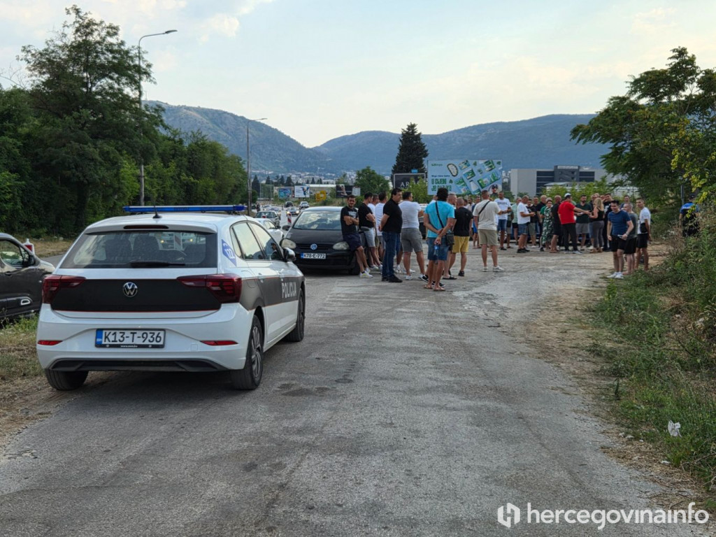Mje&scaron;tani Zalika iza&scaron;li na teren zbog najave pretovara otpada