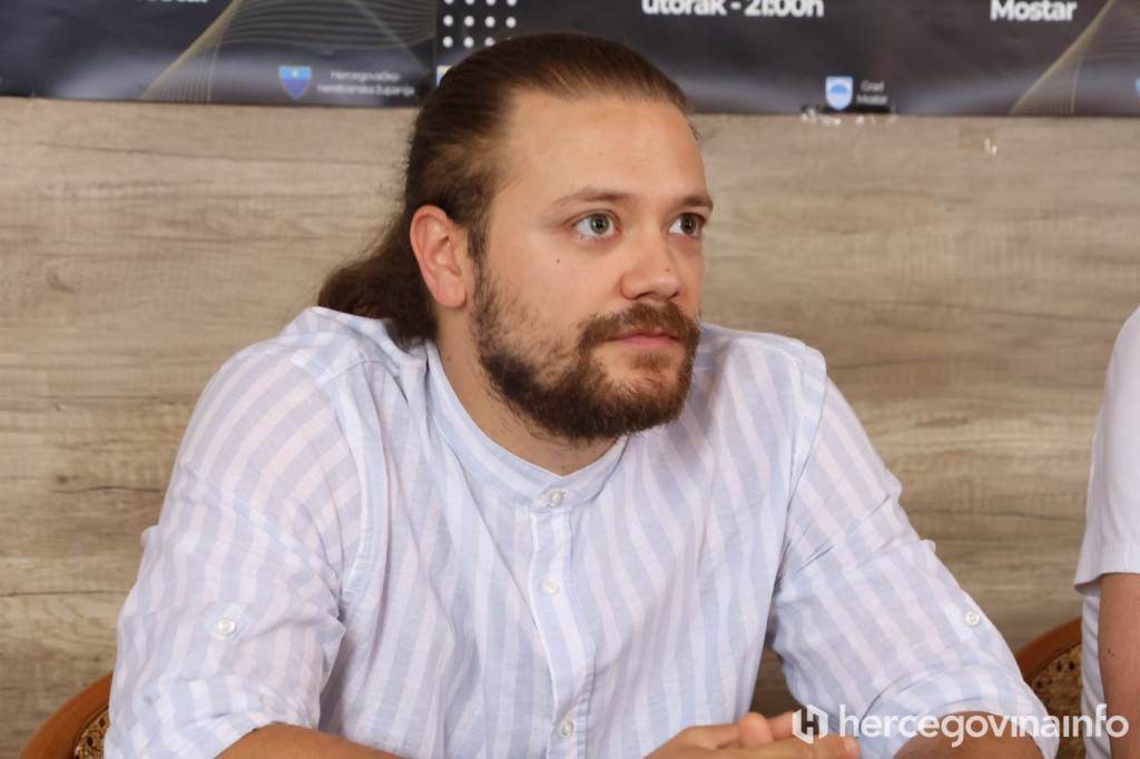 Neno Tomičić