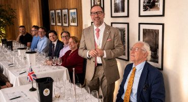Carska Vina Grgo Vasilj i Vinarija Čitluk u Londonu
