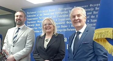 Lendo, Stojanović, Bradara