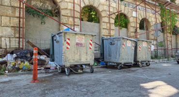 Mostar kontejneri smeće