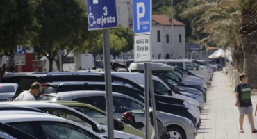 Parking Makarska