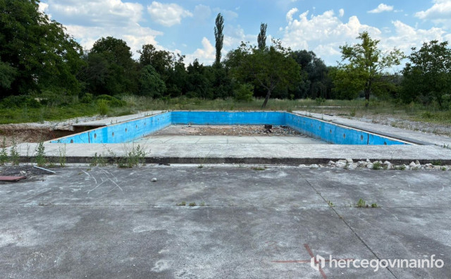 bazen široki brijeg