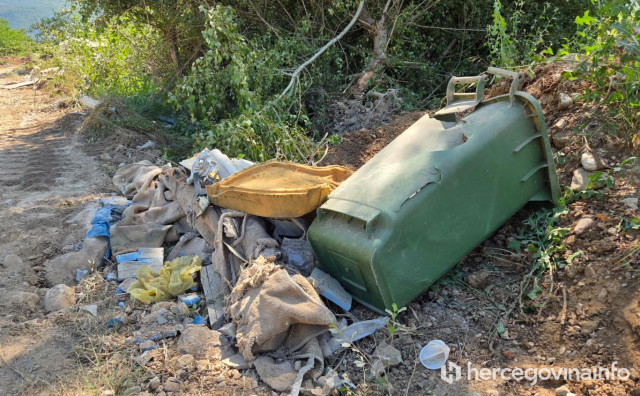 Grad Mostar nabavlja 20 kamera za nadzor lokacija s divljim odlagalištima i ustupa ih policiji
