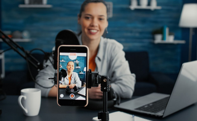 Kako postati influencer i početi zarađivati od sadržaja