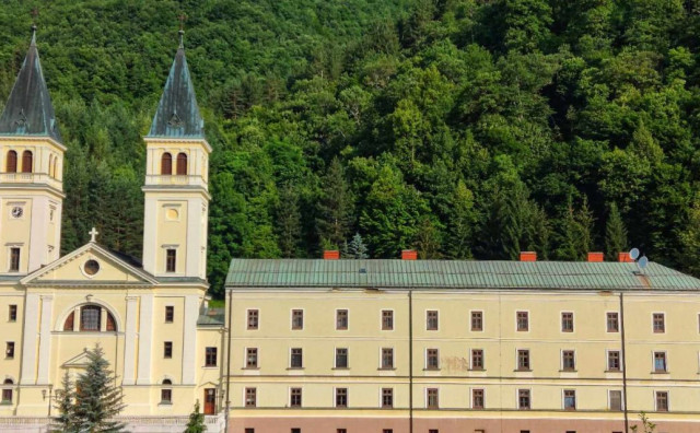 Uhićen 25-godišnjak osumnjičen za krađu 7.000 KM iz samostana u Kraljevoj Sutjesci