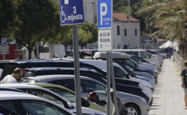 Poznate cijene parkinga u Makarskoj za ovo ljeto