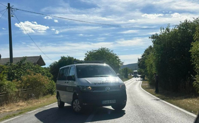 Sudar automobila i motocikla kod Šuškova naselja