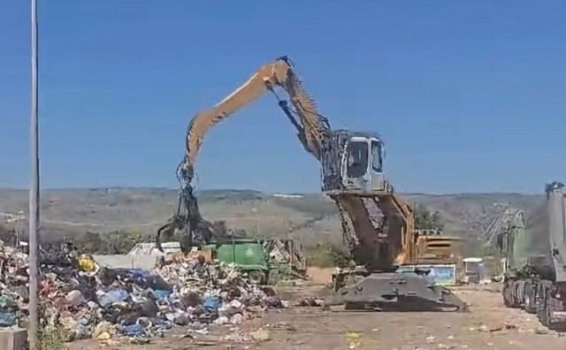 Odvozi se otpad iz Rodoča