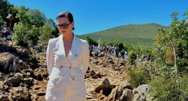 Nina Badrić Međugorje
