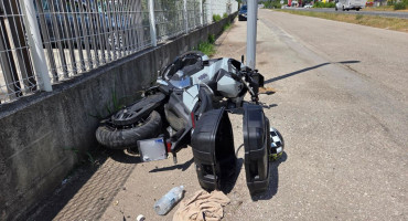 prometna ortiješ motor motocikl