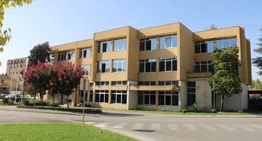 Vlada ŽZH zgrada