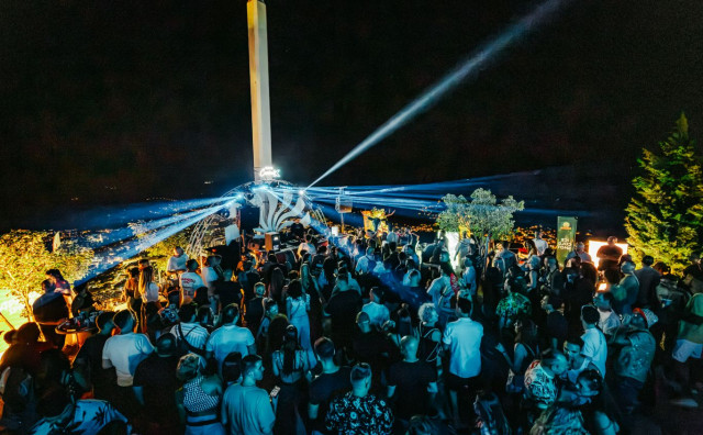 Festival From Herz With Love na mostarskoj Fortici okupio je više od tisuću posjetitelja. Pogledajte veliku fotogaleriju s dvije festivalske večeri.