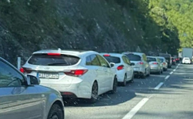 Ogromne gužve između Konjica i Jablanice, kolona vozila duga deset kilometara